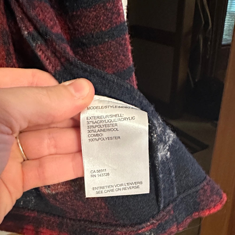 Tribal Jeans Red and Black Plaid Wool Vest with Sherpa Lining around collar. - Picture 5 of 6
